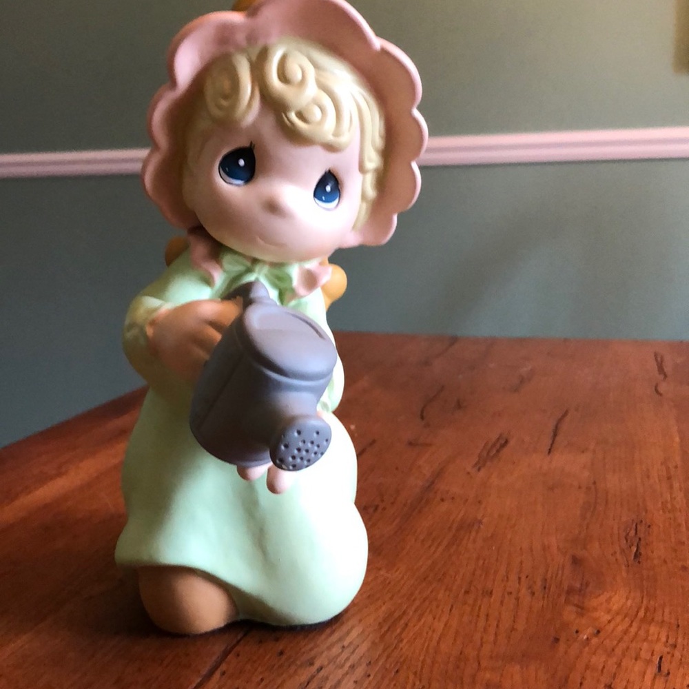Angel Statue